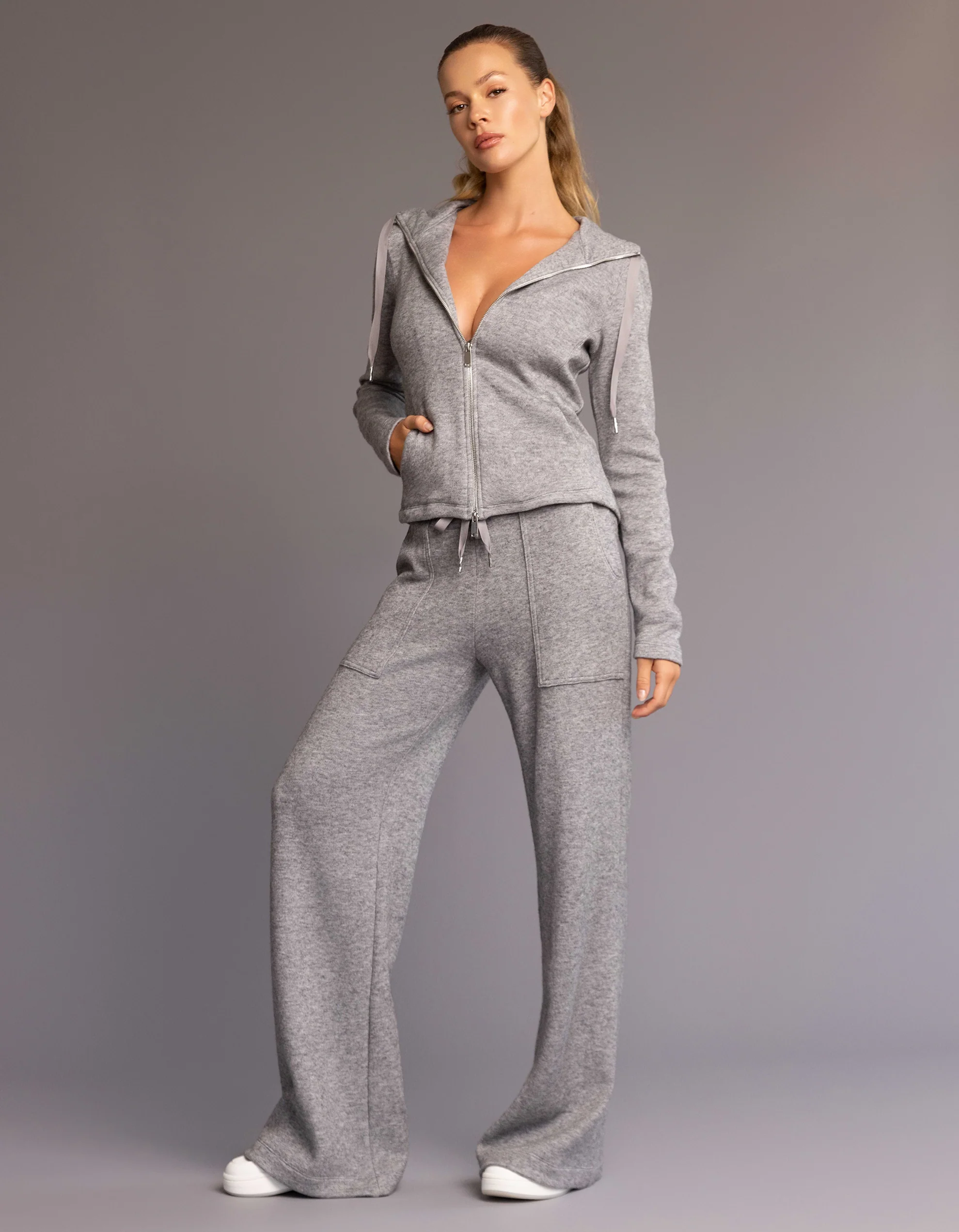 BOOST HOODIE  [HEATHER GREY] - Image 3