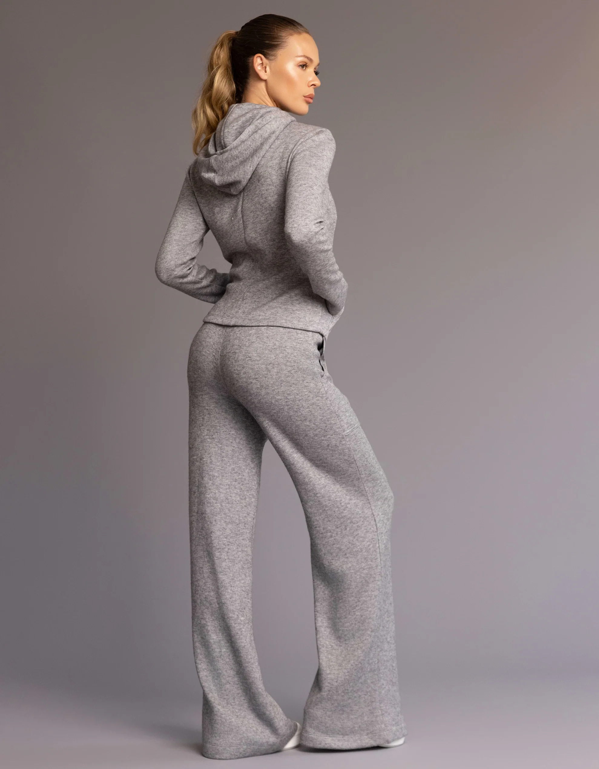 BOOST HOODIE  [HEATHER GREY] - Image 6