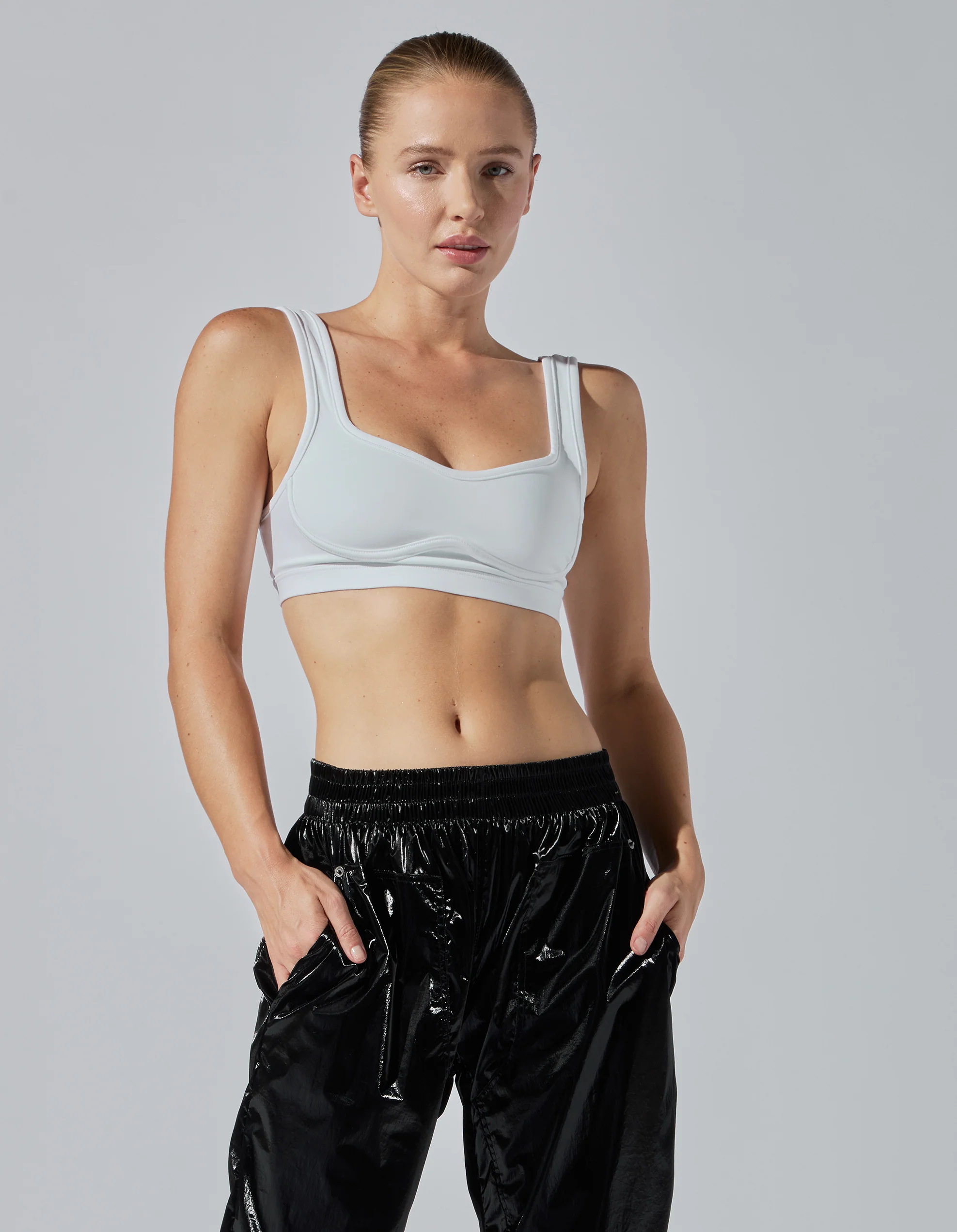 FLARE BRA [WHITE] - Image 3