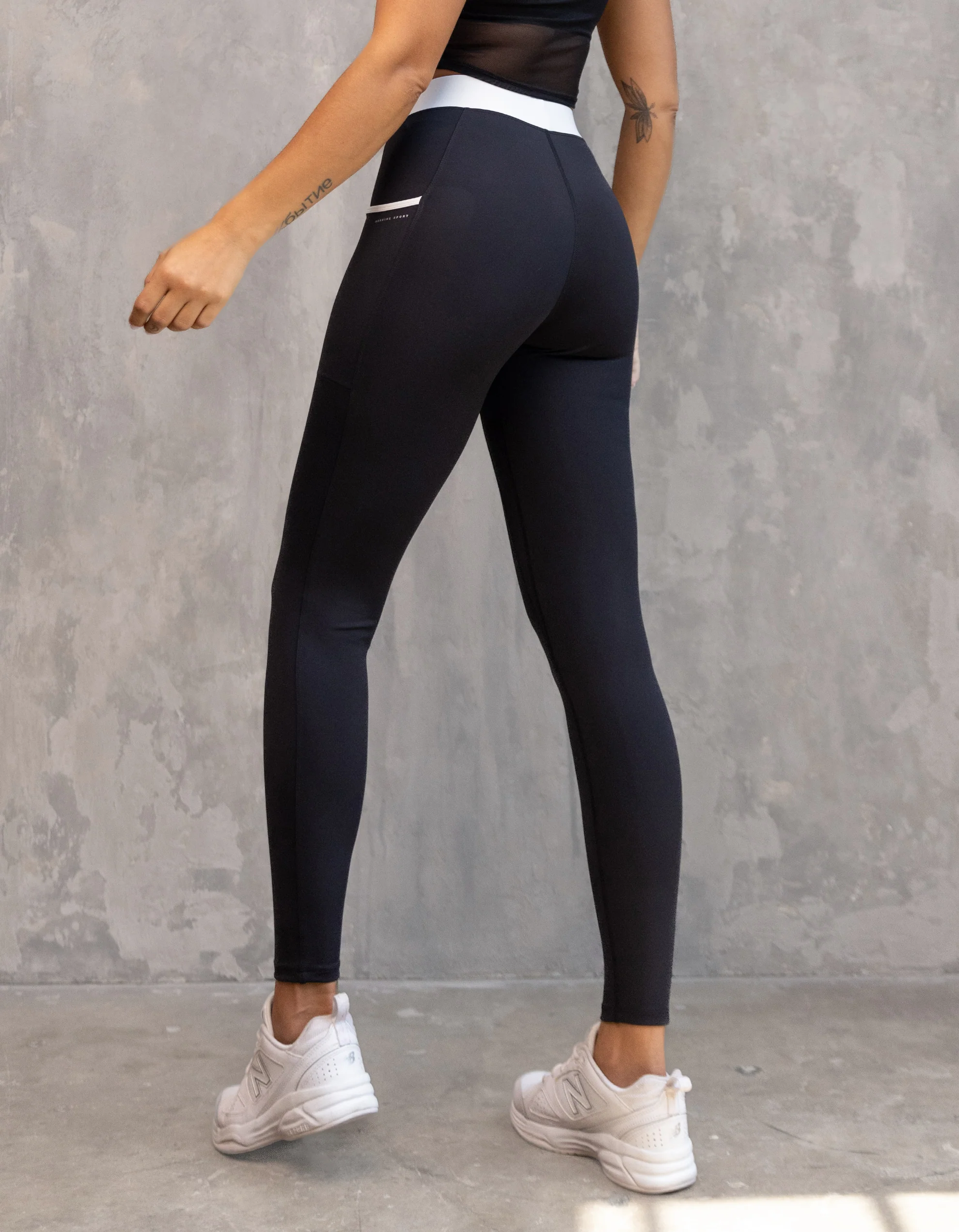 Skylar Legging [Black/White] - Image 2